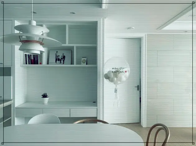 미니멀 라이프를 실현하여 많은 물건이 없는 거실의 모습